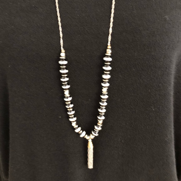 Long layering tassel bead necklace - Picture 3 of 3